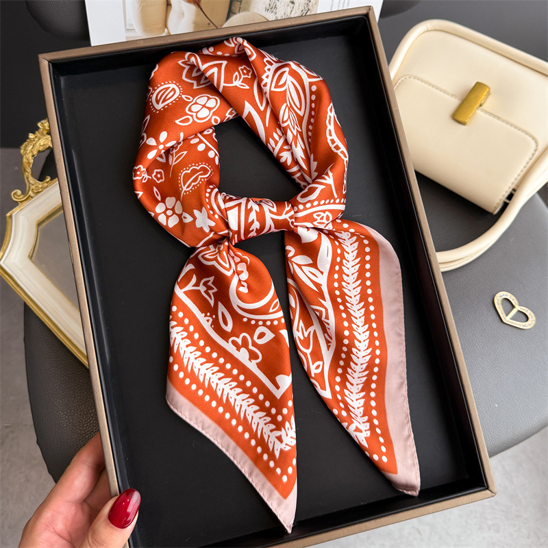 Pañuelo de seda con estampado  - Silk Scarf Square reseña y precio
