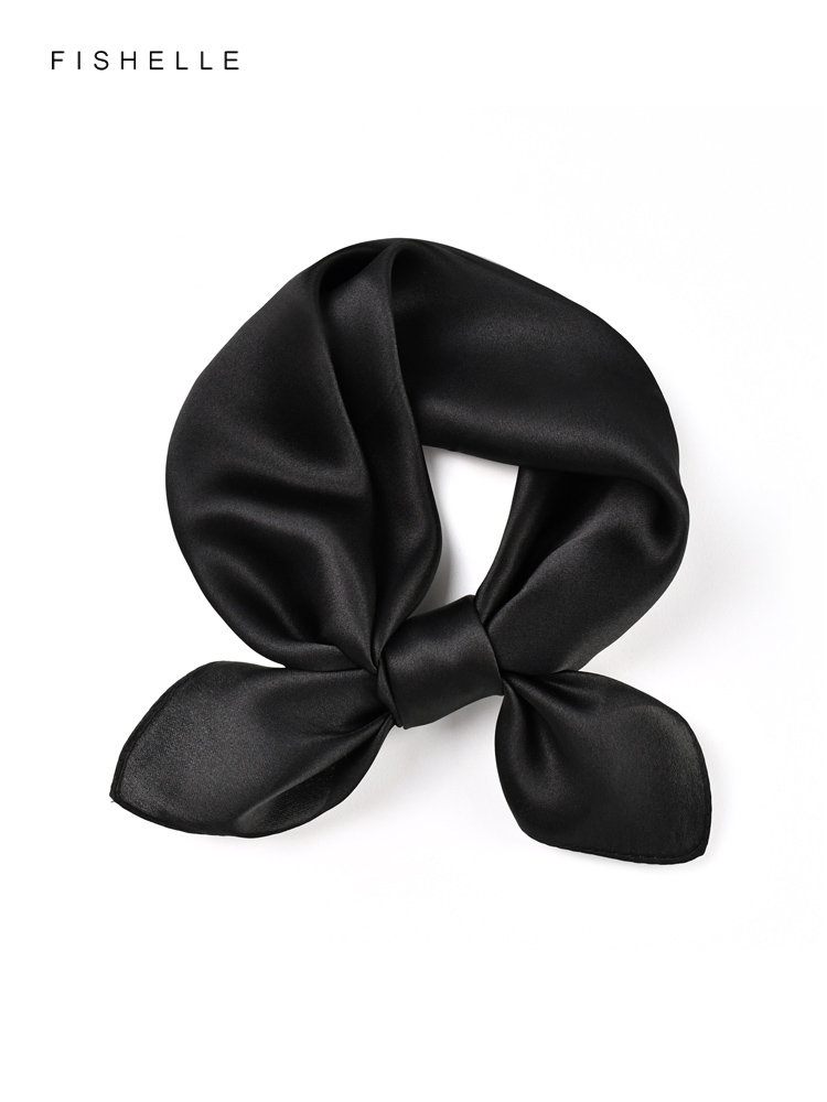 Bufanda de seda pura negra de  - Silk Scarf Square reseña y precio