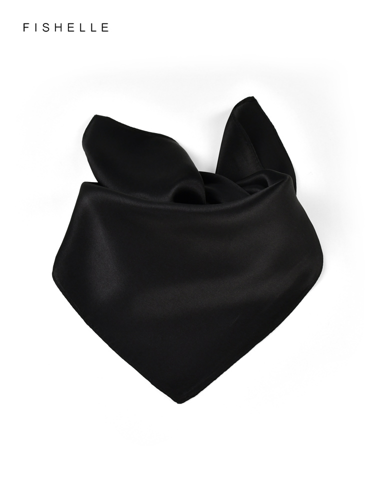 Bufanda de seda pura negra de  - Silk Scarf Square reseña y precio